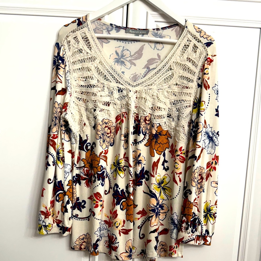 Daniel Rainn Size Medium Selinka Crochet Detail Long Sleeve Cream Floral Blouse